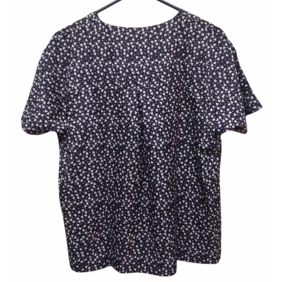 YuniOne all over heart print short sleeve top - Picture 2 of 5